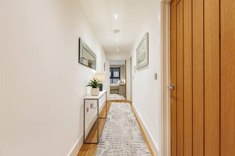 2 bedroom apartment for sale, Stour Street, Canterbury