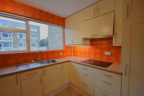 2 bedroom apartment to rent, 15 Albany Court, Beach Road, Penarth, CF64 1JU