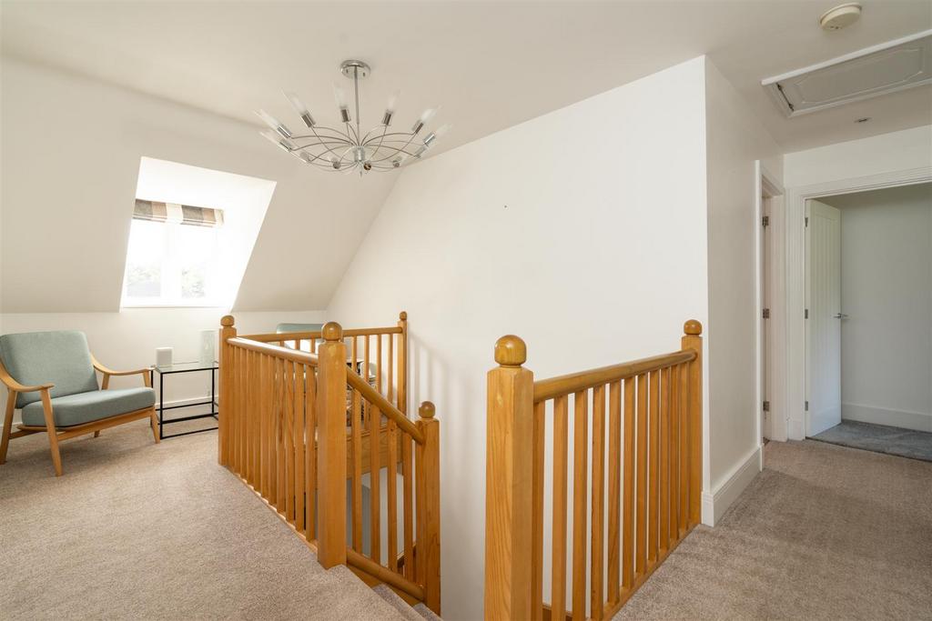 136 Norton Lane 7.jpg