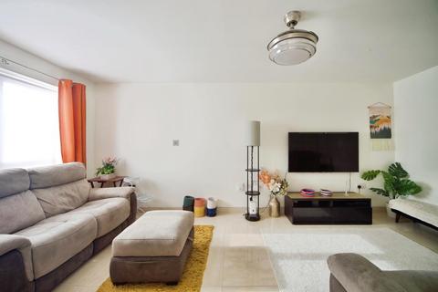 12 Lange Road, Harrow, HA2 6FB