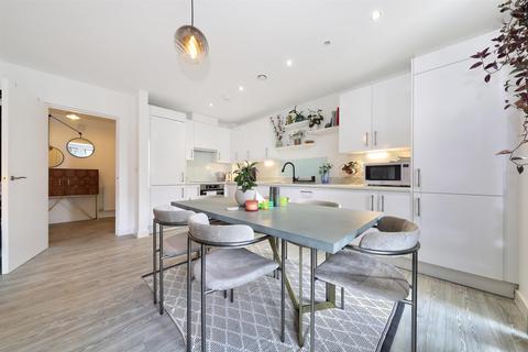 2 bedroom flat for sale, Printworks Apartments, London NW10