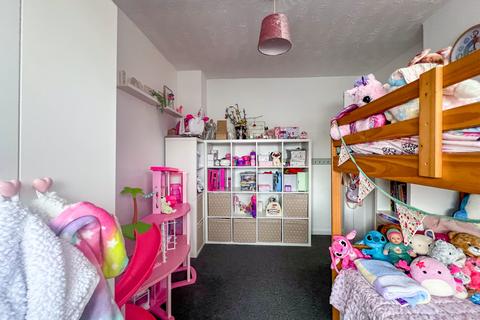 3 bedroom end of terrace house for sale, Pretoria Road, Patchway, Bristol, BS34