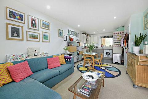 1 bedroom flat for sale, Freda Street, London SE16