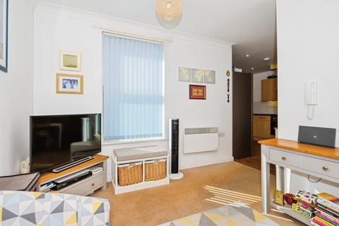 2 bedroom flat for sale, Eastern Esplanade, Margate CT9