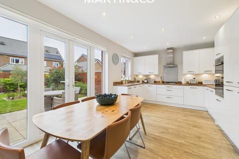 3 bedroom semi-detached house for sale, Chaucer Grove, Arborfield Green