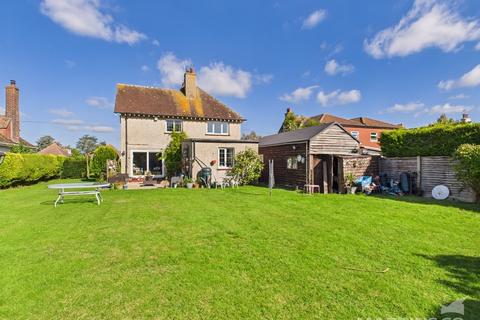 4 bedroom detached house for sale, Aldwick Road, Bognor Regis