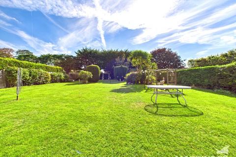 4 bedroom detached house for sale, Aldwick Road, Bognor Regis