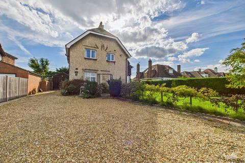 4 bedroom detached house for sale, Aldwick Road, Bognor Regis
