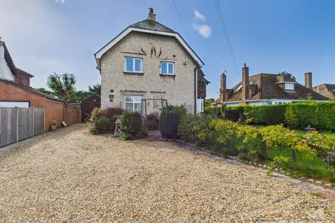 4 bedroom detached house for sale, Aldwick Road, Bognor Regis