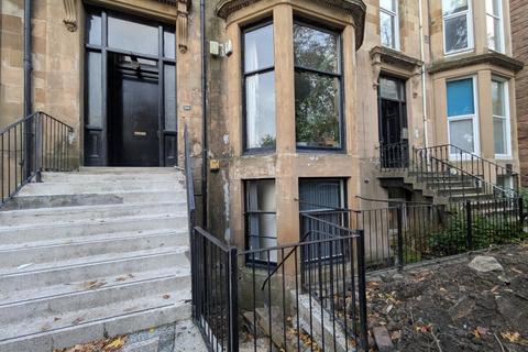 2 bedroom apartment to rent, Kelvin Drive, Scotland G20