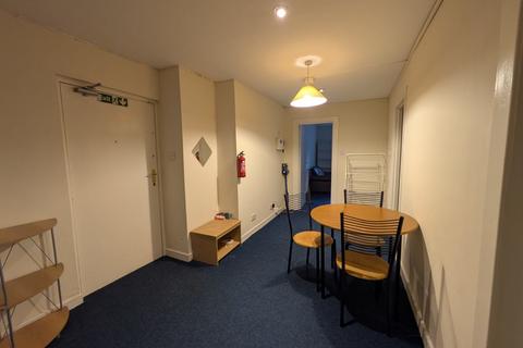 2 bedroom apartment to rent, Kelvin Drive, Scotland G20