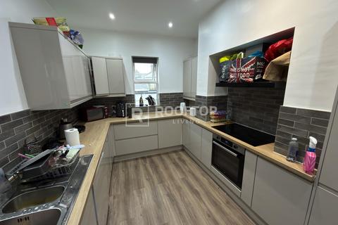 9 bedroom house to rent, Regent Park Terrace, Leeds LS6
