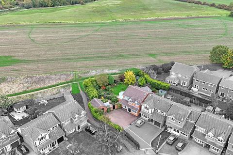 4 bedroom detached house for sale, The Willows, Atherstone