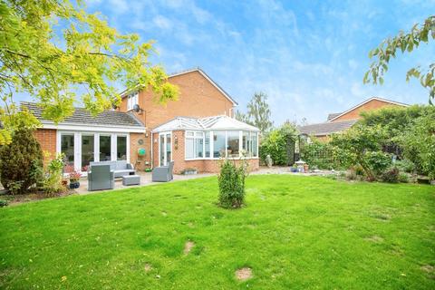 4 bedroom detached house for sale, The Willows, Atherstone