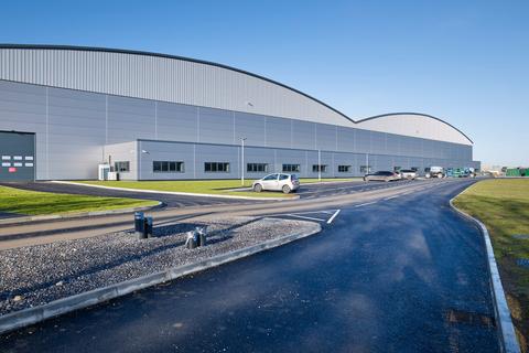 Industrial unit to rent, Langford Ln Kidlington OX5 1RA