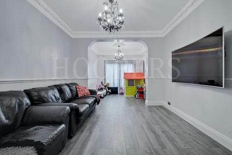 5 bedroom semi-detached house for sale, Fleetwood Road, London, NW10