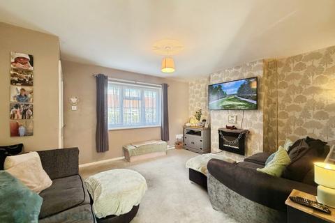 undefined, Skipwith Close, Hull HU6