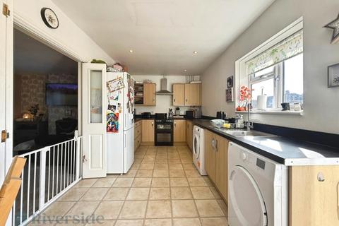 undefined, Skipwith Close, Hull HU6