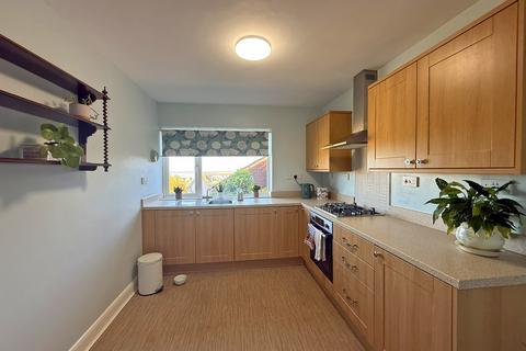 2 bedroom apartment for sale, Abrams View, Scarborough YO11
