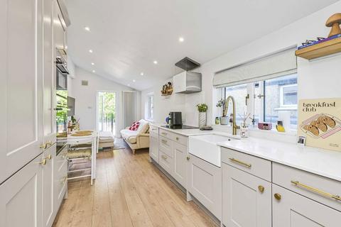 undefined, Charlmont Road, London SW17
