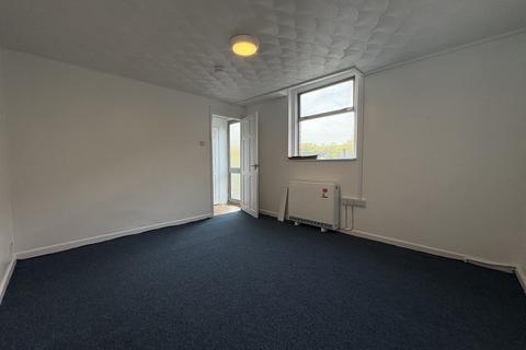 Studio to rent, Denzil Avenue, Southampton