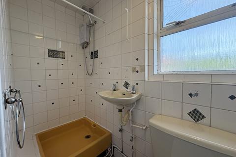 Studio to rent, Denzil Avenue, Southampton