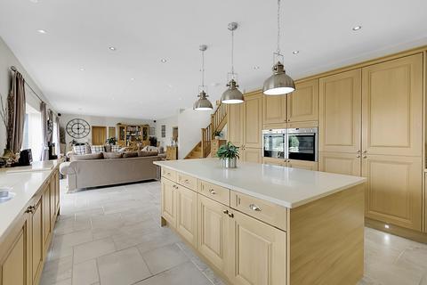 5 bedroom detached house for sale, Whitegate Road, Winsford