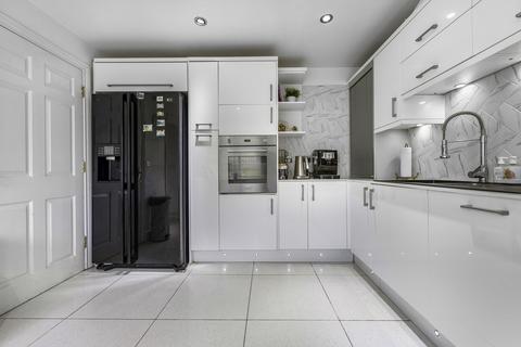 5 bedroom detached house for sale, Llewelyn Goch, St. Fagans, Cardiff