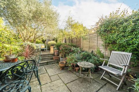 undefined, Trevelyan Road, London SW17