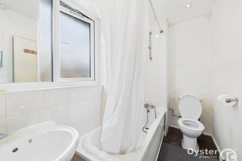 3 bedroom semi-detached house for sale, Laburnum Grove, London, NW9