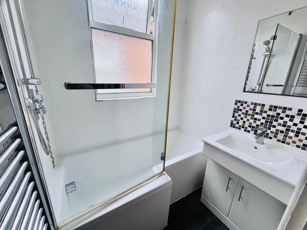 Upstairs Bathroom