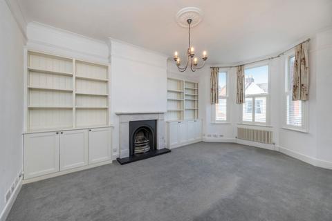 2 bedroom flat for sale, Oakhill Road, London