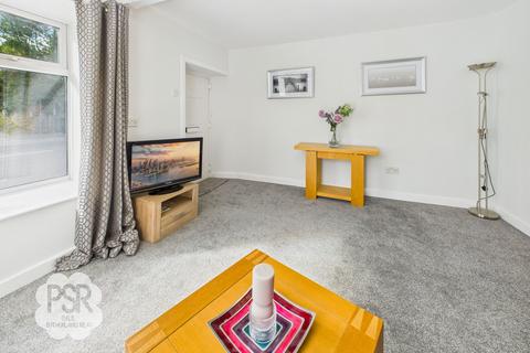2 bedroom end of terrace house for sale, Buxton Road, Furness Vale, SK23