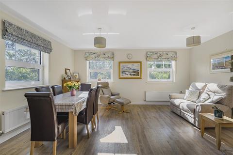2 bedroom apartment for sale, Weir Road, Bexley