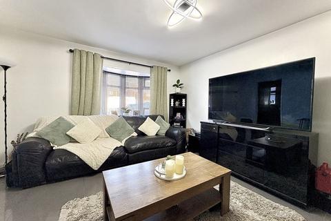 undefined, Rough Hills Close, Parkfields, Wolverhampton, WV2 2HQ