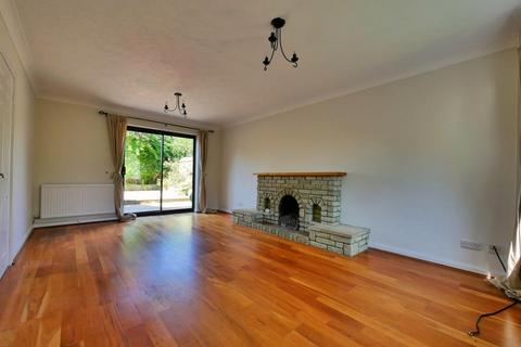 5 bedroom detached house to rent, COATES, GL7 6NQ