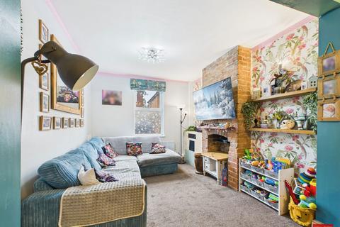 16 Ducie Street, Gloucester, GL1 4PD