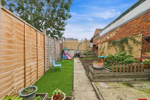 16 Ducie Street, Gloucester, GL1 4PD