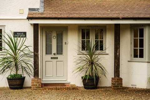 4 bedroom detached house for sale, Oakshade Road, Oxshott, Leatherhead, KT22