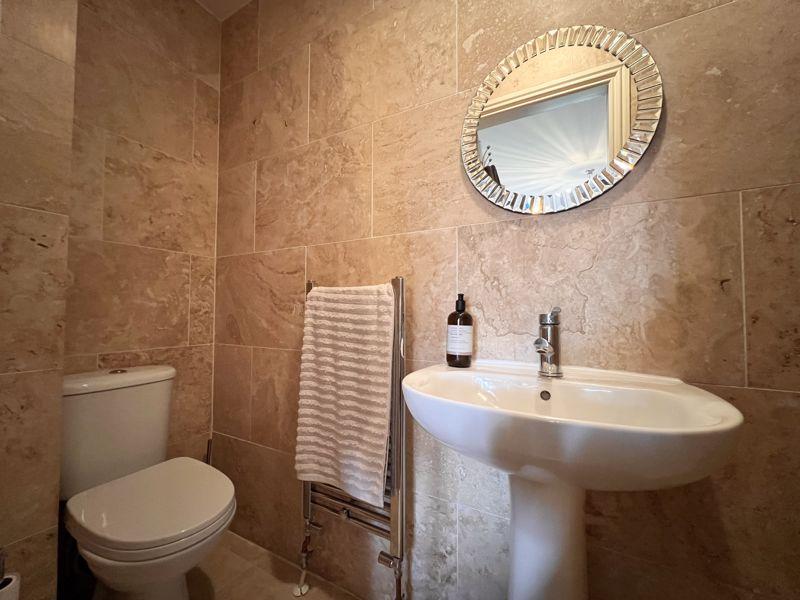 Ensuite