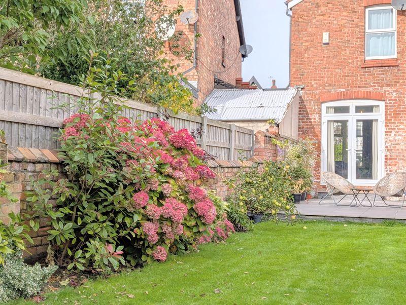 Photo 47