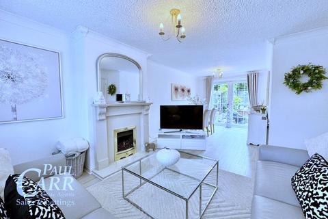 3 bedroom semi-detached house for sale, Bradgate Drive, Four Oaks, Sutton Coldfield, B74 4XG