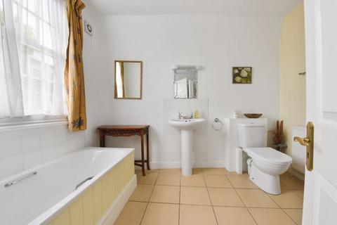 7 bedroom terraced house for sale, Watling Street, Canterbury