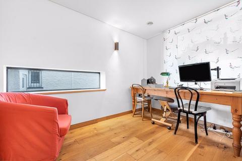 undefined, Heathhurst Road, South Croydon
