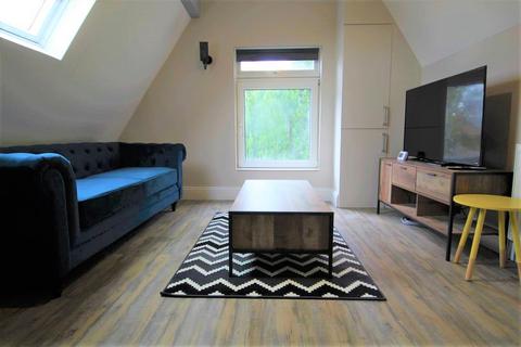 2 bedroom apartment to rent, Cardigan Road, Hyde Park, Leeds, LS6 1EB