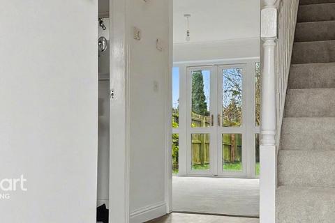 3 bedroom semi-detached house for sale, Sutton St James PE12