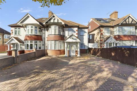 6 bedroom semi-detached house for sale, Great West Road, Hounslow TW5
