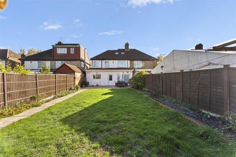 6 bedroom semi-detached house for sale, Great West Road, Hounslow TW5