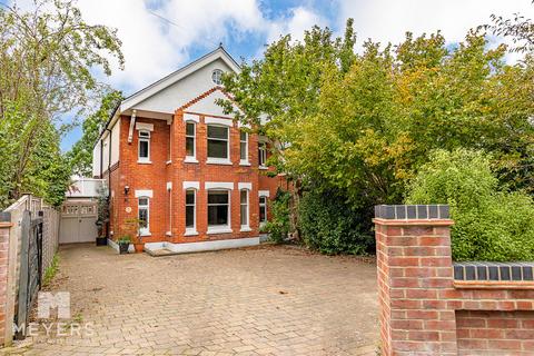 St. Albans Crescent, Bournemouth, BH8 9EW