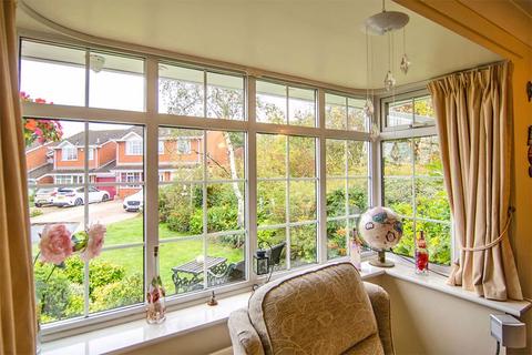 4 bedroom detached house for sale, Hartlebury Close, Cannock WS11